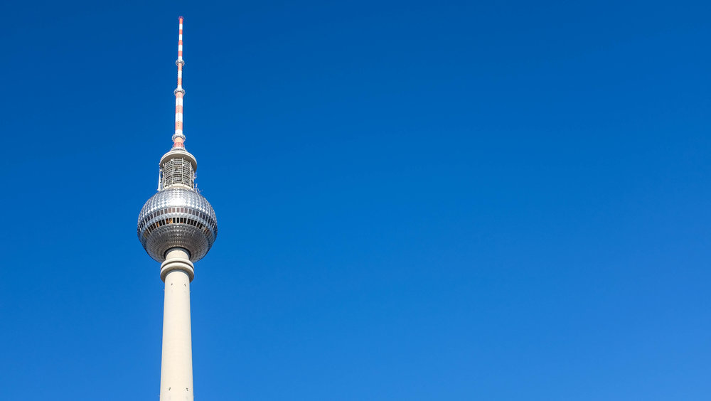 Berliner Fernsehturm (TV tower with observation deck)